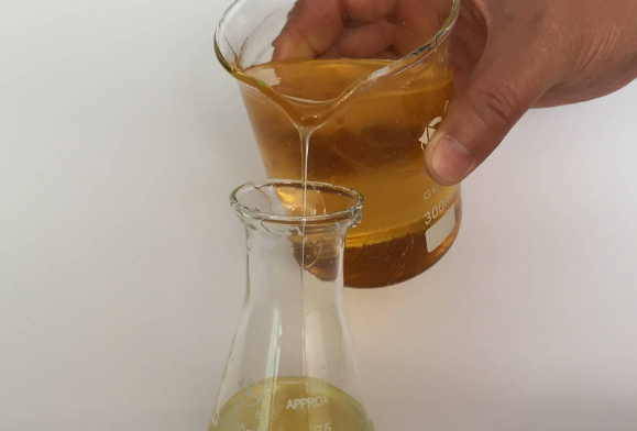 客戶在使用丙二醇甲醚醋酸酯PMA時應該注意哪些方面